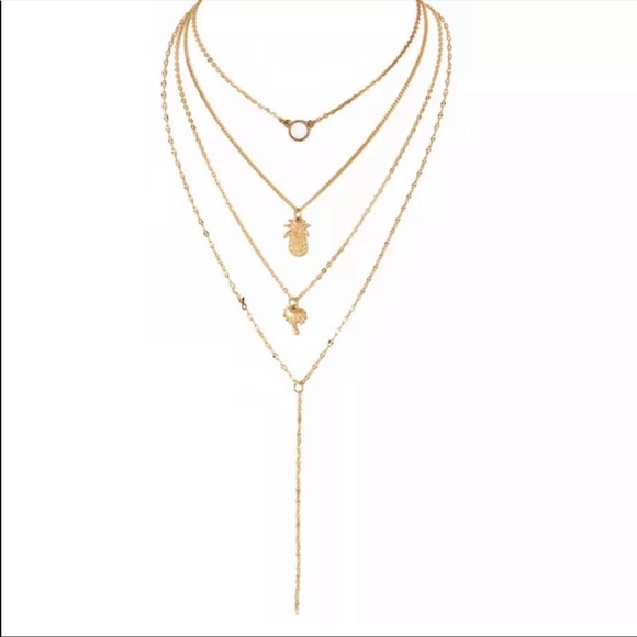 Jewelry - 🌺Cute layered necklace🌺